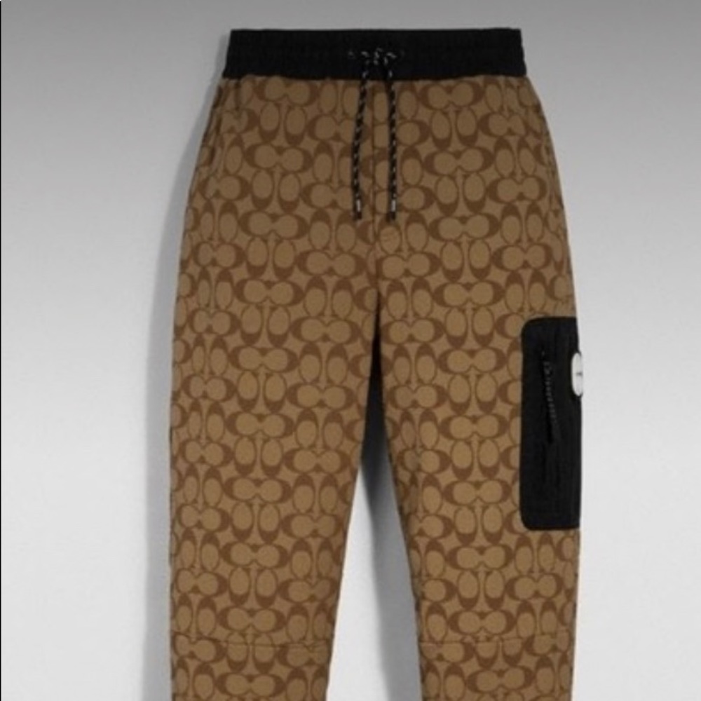 Coach mixed media jogger men size medium NWT khaki signature